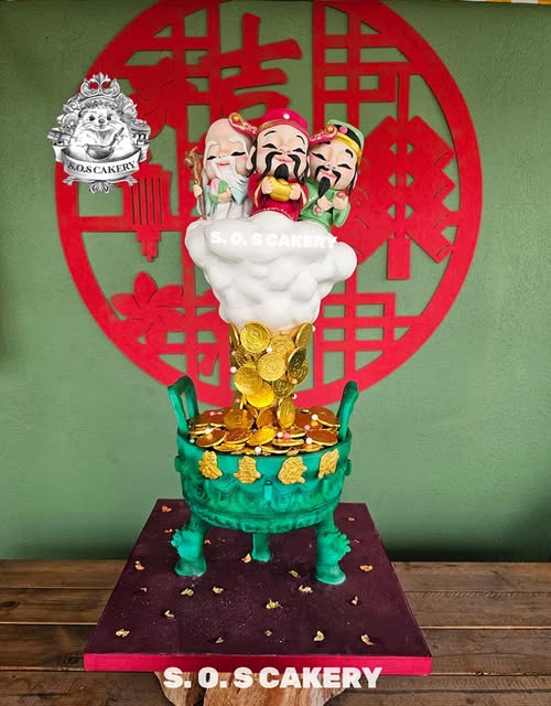 Fu Lu Shou Fondant Figurine Cake